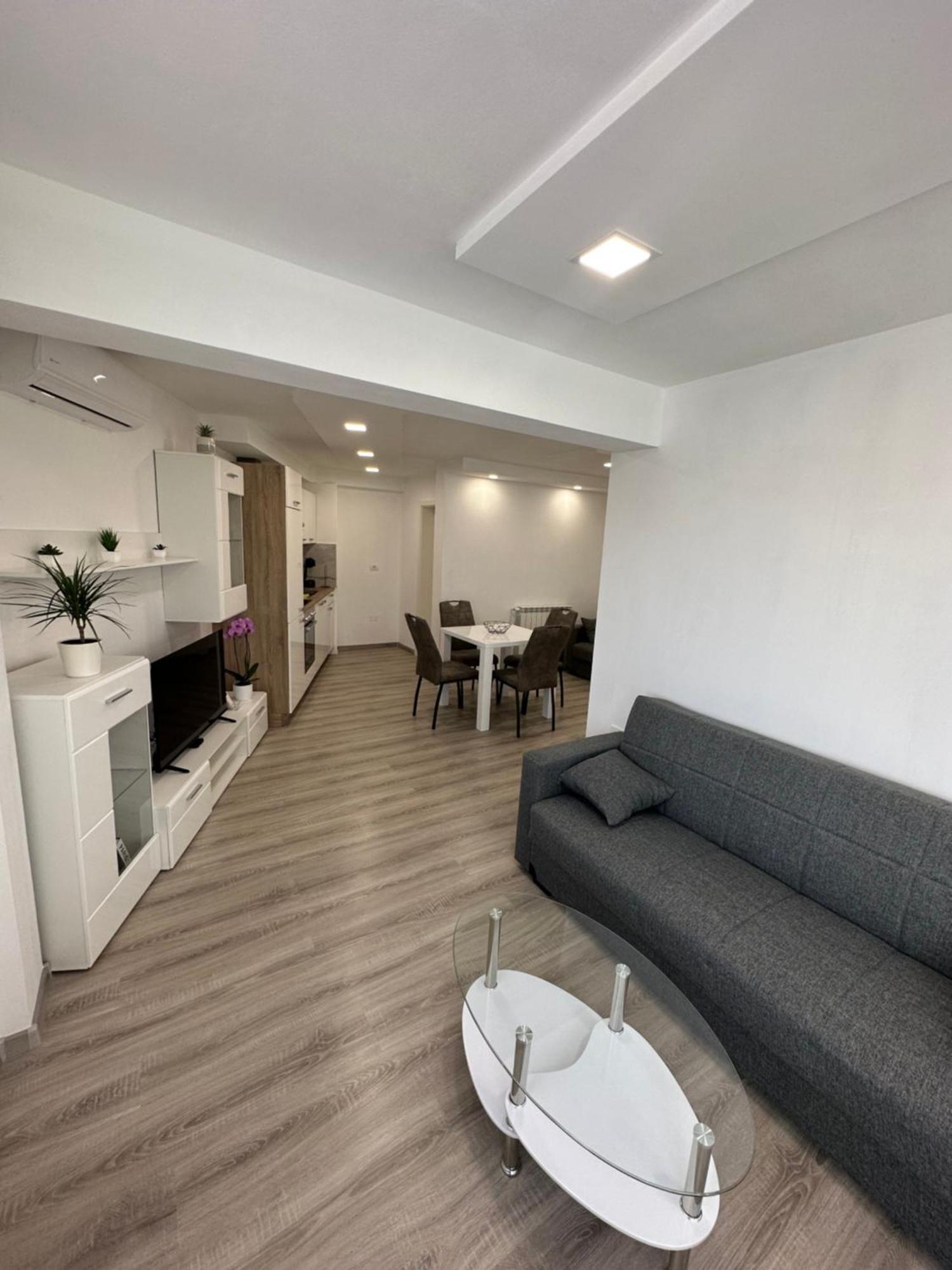 Apartma La Vita Koper Luaran gambar